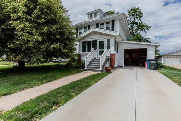 419 E Lincoln ST, Princeton, IL 61356