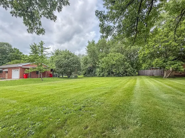 2808 Blair DR, Champaign, IL 61821