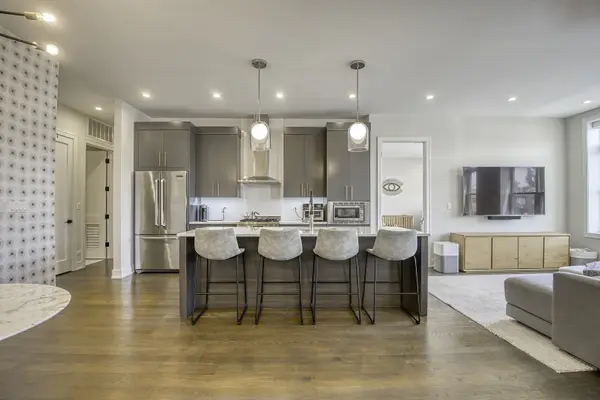 1938 W Augusta BLVD #301, Chicago, IL 60622