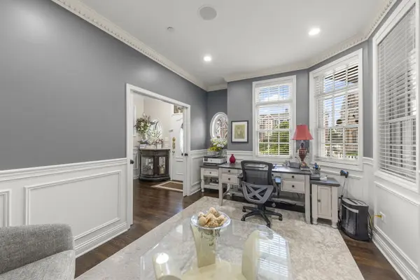 4159 Royal Mews CIR, Naperville, IL 60564