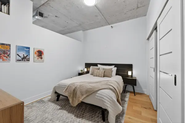 720 N Larrabee ST #1605, Chicago, IL 60654