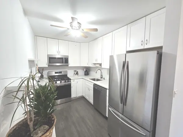 2920 N HARLEM AVE #4B, Elmwood Park, IL 60707