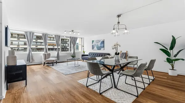 40 E Cedar ST #18A, Chicago, IL 60611