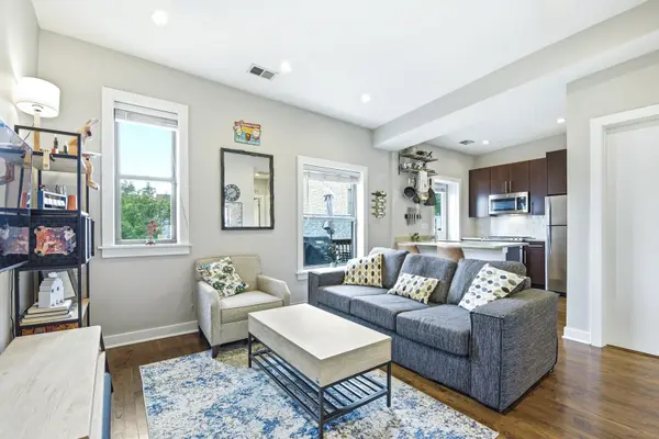1510 W Roscoe ST #3E, Chicago, IL 60657