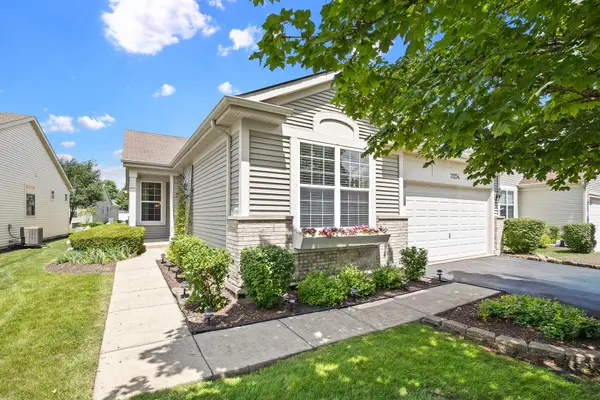 21254 Montclare Lake DR, Crest Hill, IL 60403