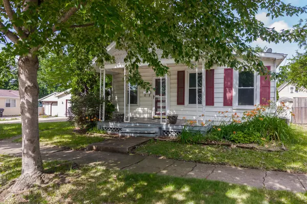 1109 S Oak ST, Bloomington, IL 61701