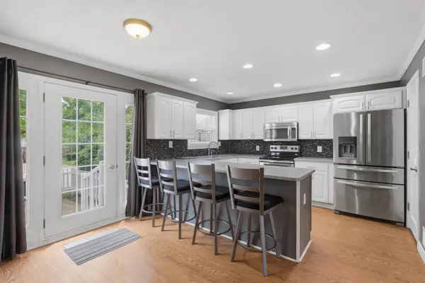 3215 E Locust ST #B2-76, Davenport, IA 52803