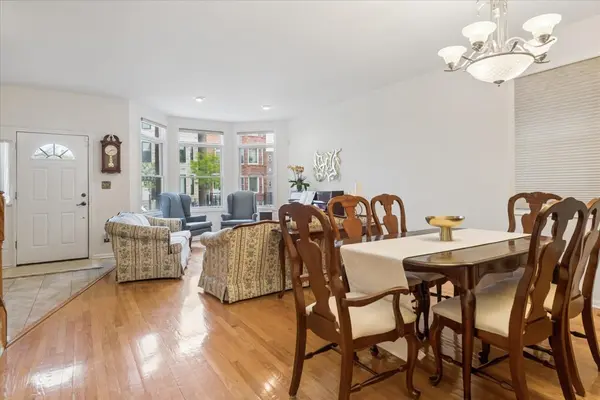 4538 S Saint Lawrence AVE, Chicago, IL 60653