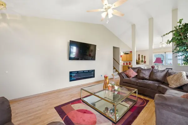 1611 LAKE POINTE CT, Plainfield, IL 60586