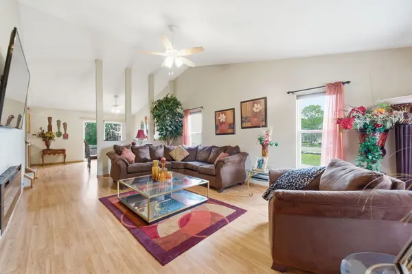 1611 LAKE POINTE CT, Plainfield, IL 60586