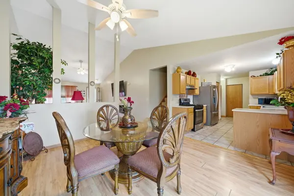 1611 LAKE POINTE CT, Plainfield, IL 60586