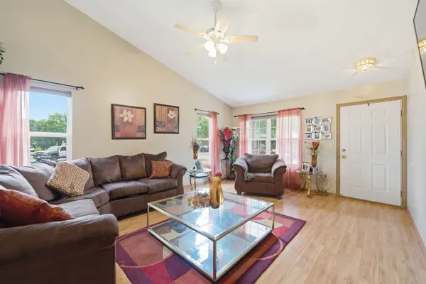 1611 LAKE POINTE CT, Plainfield, IL 60586