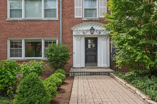 2246 Sherman AVE #1, Evanston, IL 60201