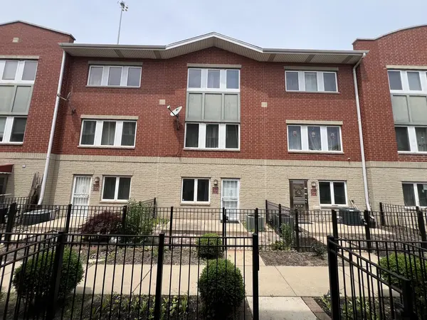 2426 W 32nd PL, Chicago, IL 60608