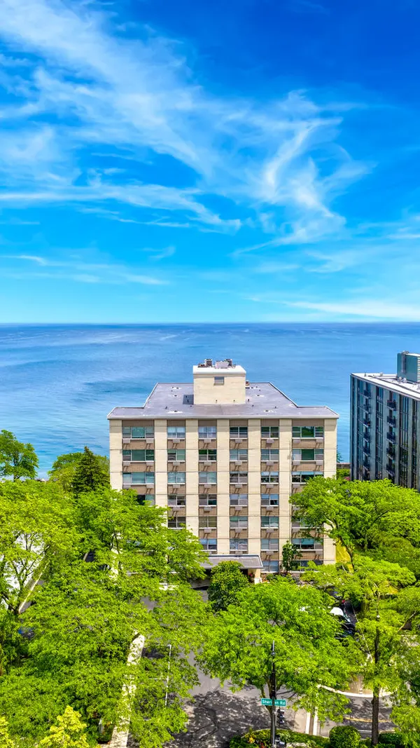 1440 SHERIDAN RD #706, Wilmette, IL 60091