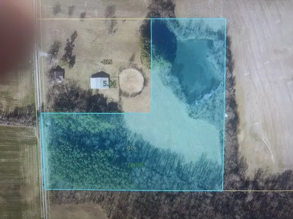 000 N Sato RD, Ava, IL 62907