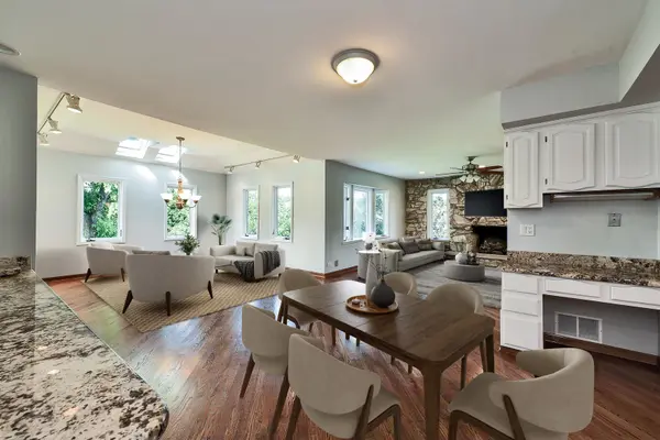 190 Betty DR, Inverness, IL 60010