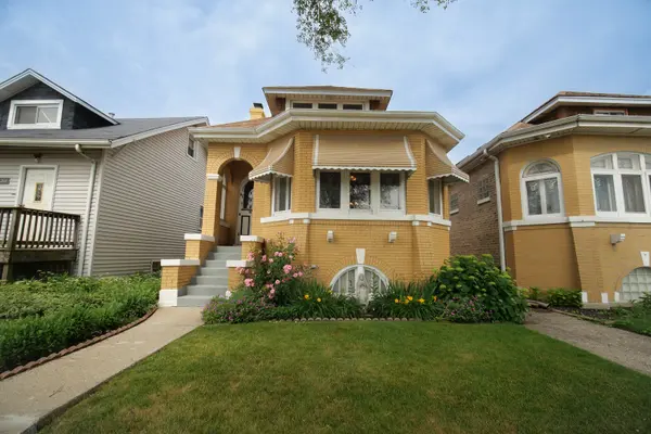 2820 N Mont Clare AVE, Chicago, IL 60634