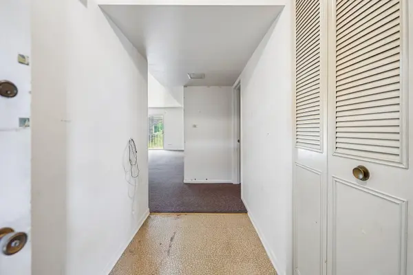 6961 N Oakley AVE #209B, Chicago, IL 60645