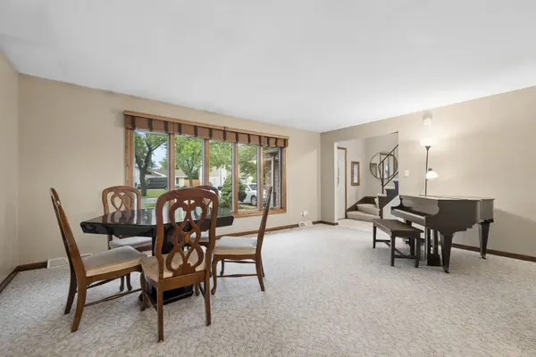 15038 S 88th AVE, Orland Park, IL 60462