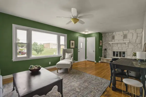 708 14th AVE, Orion, IL 61273