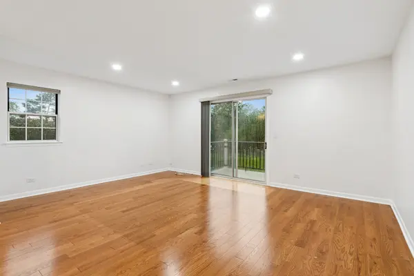 2134 Northwind CIR, Schaumburg, IL 60194