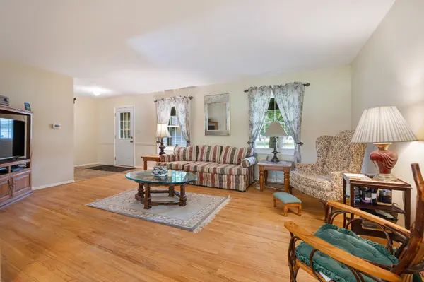 778 Darlington LN, Crystal Lake, IL 60014