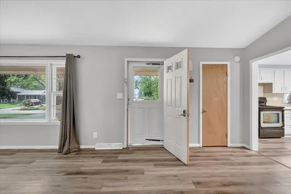 628 HIGH TER, Dekalb, IL 60115