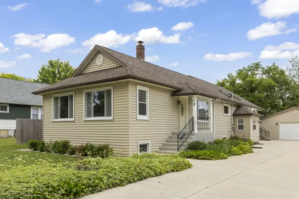 19 N Hudson ST, Westmont, IL 60559
