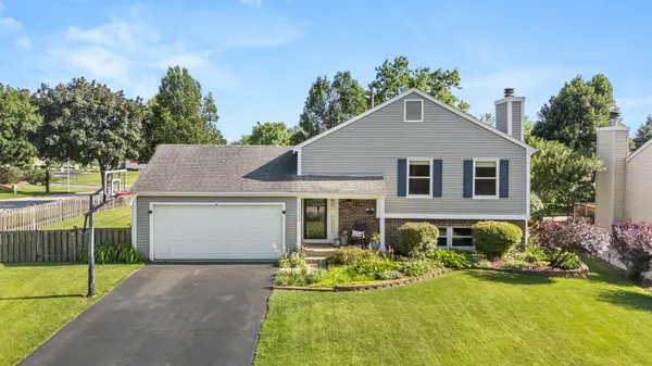 1334 Hill RD, Geneva, IL 60134