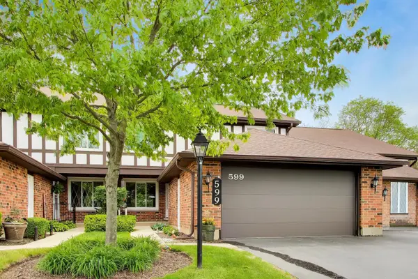 599 Saint Andrews CT, Crystal Lake, IL 60014