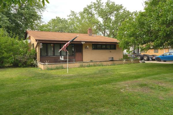 5016 W 115th ST, Alsip, IL 60803