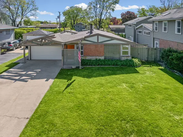820 Lawler AVE, Wilmette, IL 60091