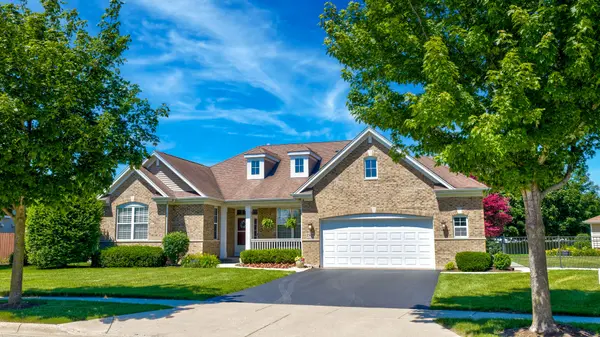 2520 Wall ST, Mchenry, IL 60051
