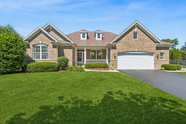 2520 Wall ST, Mchenry, IL 60051