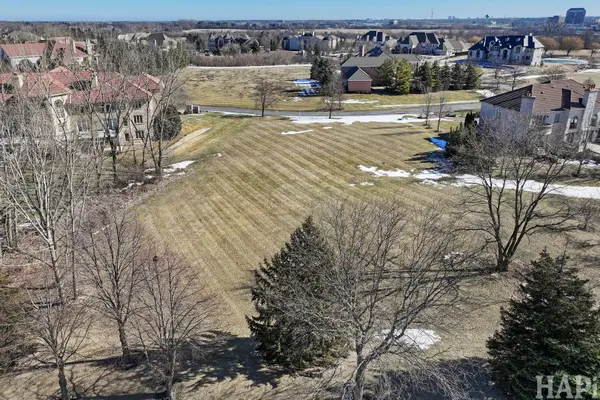 19 Star LN, South Barrington, IL 60010