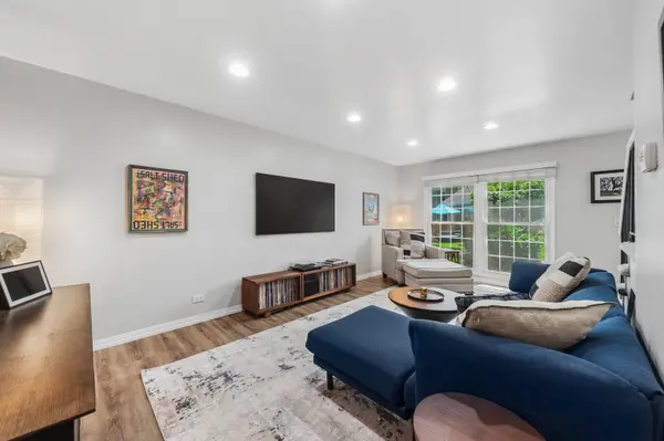 7635 Manchester Manor, Hanover Park, IL 60133