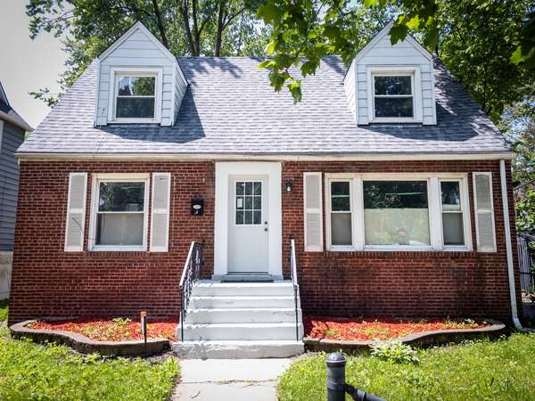 11616 S Harvard AVE, Chicago, IL 60628