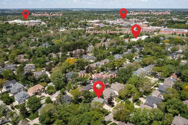 717 S Sleight ST, Naperville, IL 60540