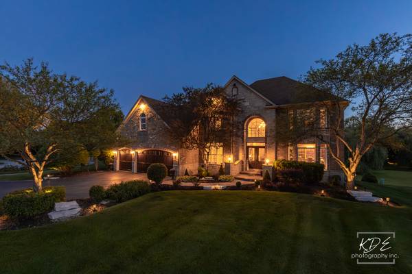 4443 Esquire CIR, Naperville, IL 60564