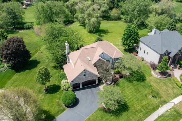 4443 Esquire CIR, Naperville, IL 60564