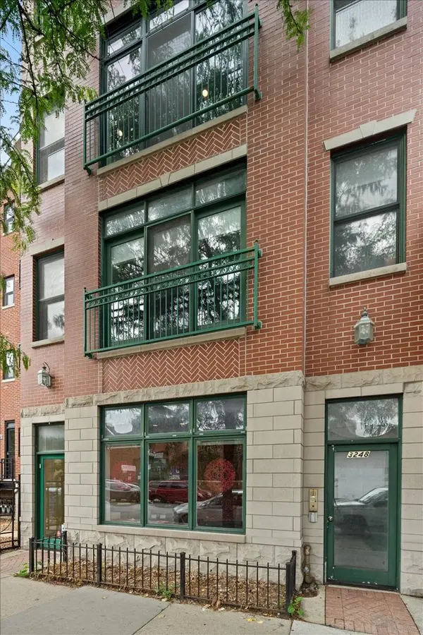 3248 N Sheffield AVE #3, Chicago, IL 60657