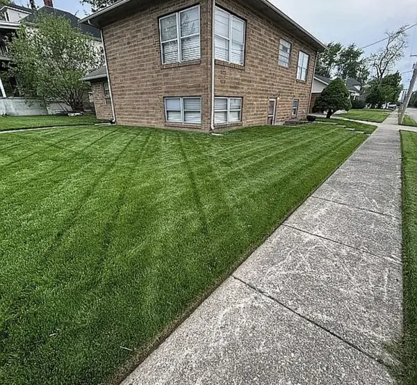 107 Mill ST, Benton, IL 62812