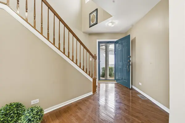 1327 Filly LN, Bartlett, IL 60103