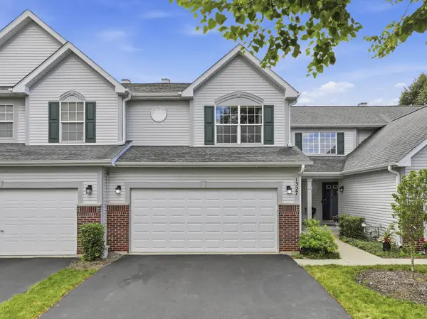 1327 Filly LN, Bartlett, IL 60103