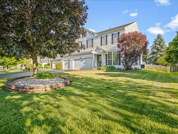 10695 Yellowstone DR, Huntley, IL 60142