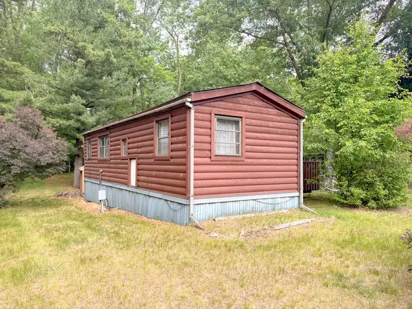 11/260&261 Woodhaven, Sublette, IL 61367