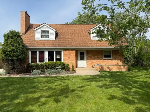 700 S Gretta AVE, Waukegan, IL 60085