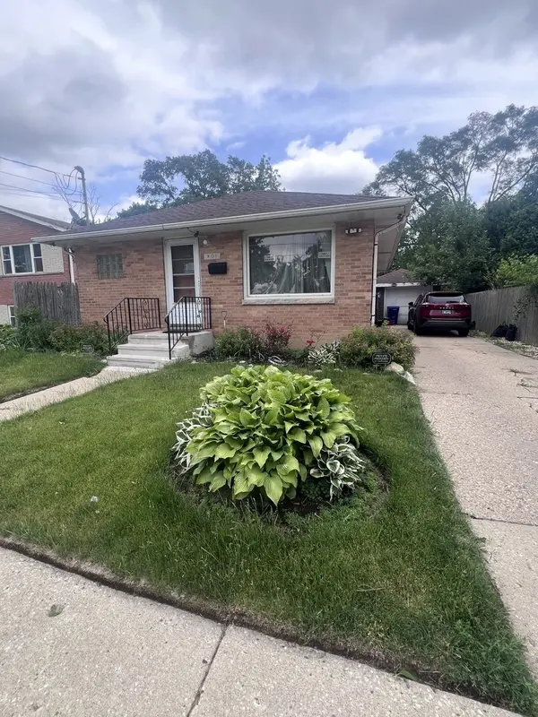 801 Indiana AVE, Waukegan, IL 60085