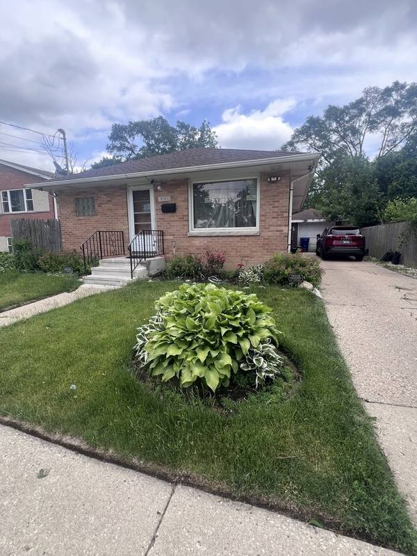 801 Indiana AVE, Waukegan, IL 60085